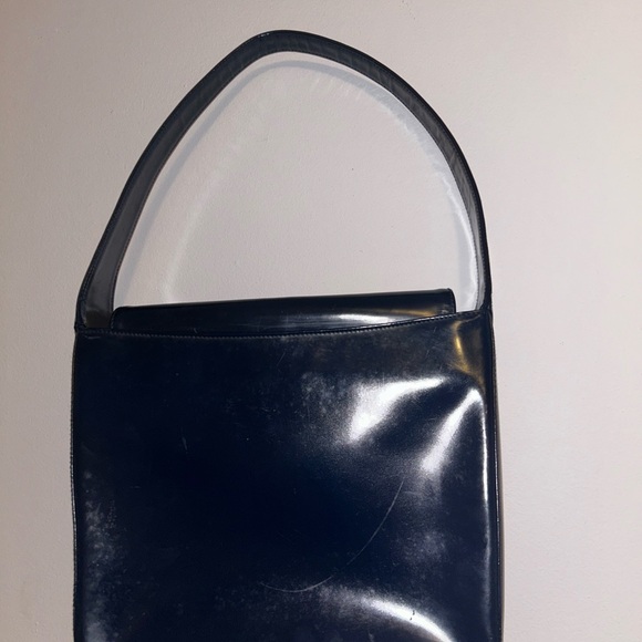 Gucci Black and White Sheath Shoulder Bag - Picture 6 of 8